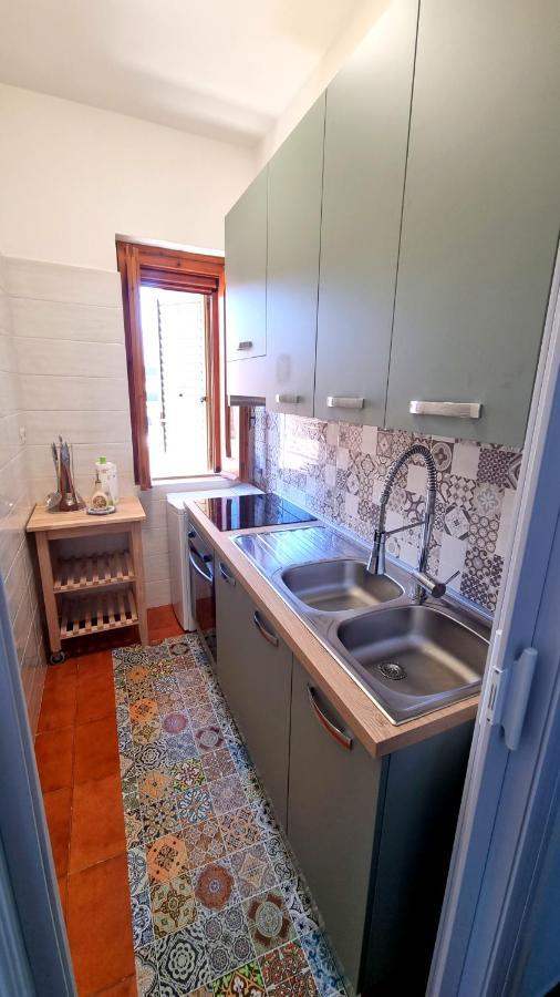 Casa Vacanze Cristoforo Colombo Holiday Trani Bagian luar foto