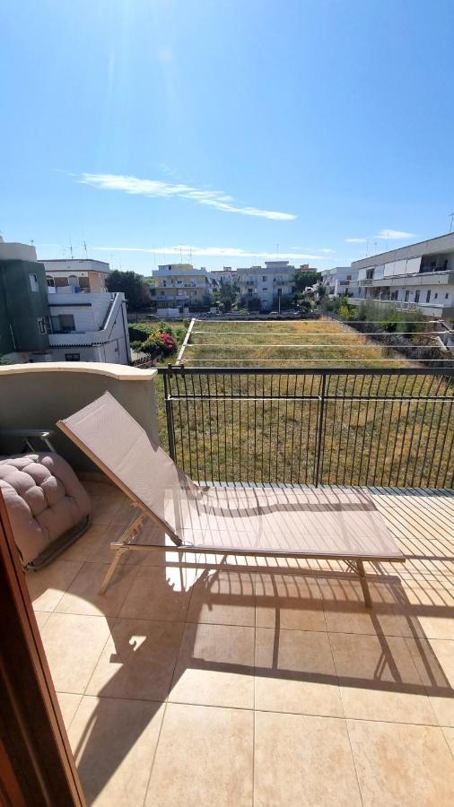 Casa Vacanze Cristoforo Colombo Holiday Trani Bagian luar foto