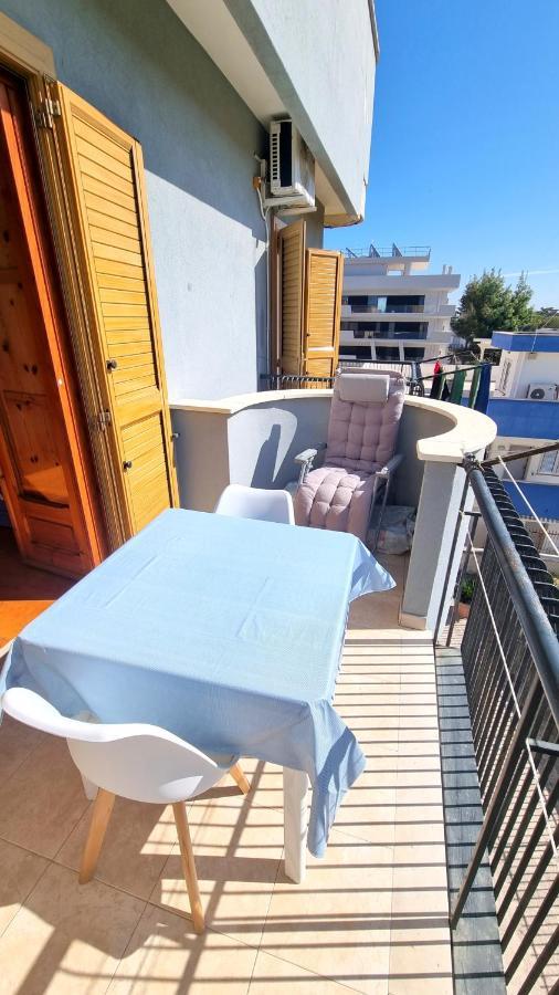 Casa Vacanze Cristoforo Colombo Holiday Trani Bagian luar foto